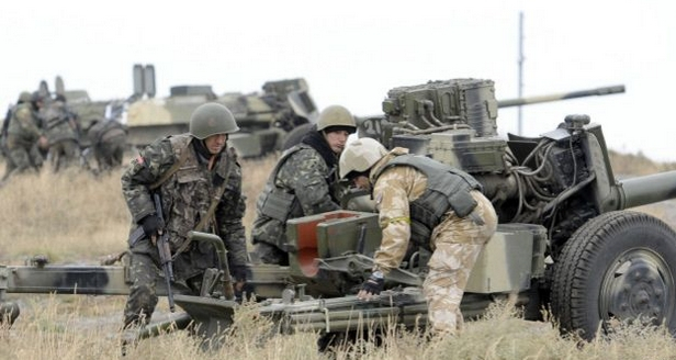 Штаб ООС: боевики открывали огонь по позициям ВСУ из запрещенной артиллерии