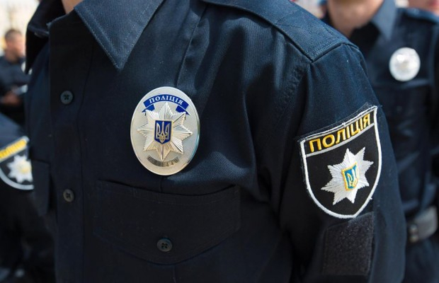 На Днепропетровщине избили полицейского