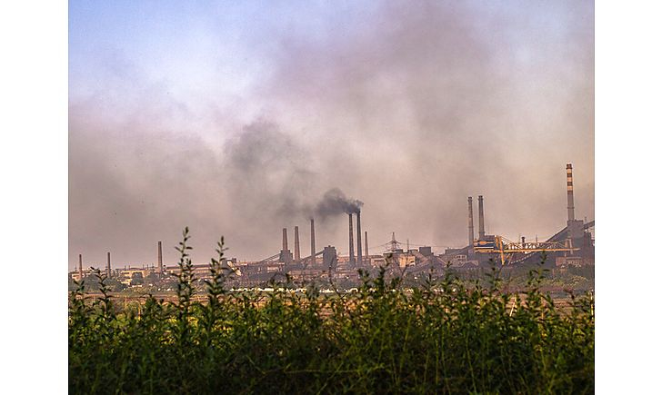 В Мариуполе и Николаевке зашкаливает показатель загрязнения воздуха