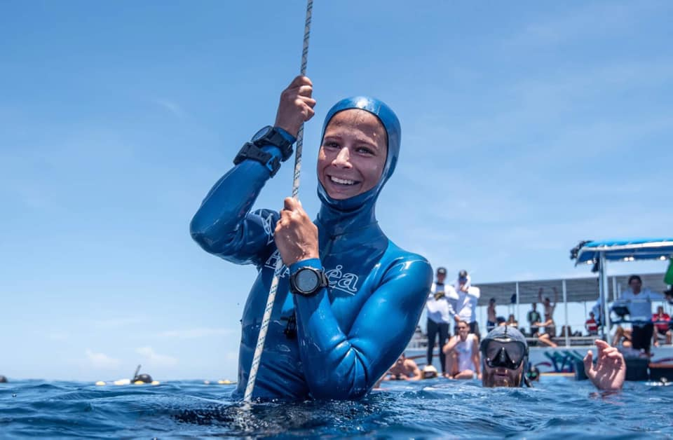 На 100-метровую глубину без акваланга: харьковчанка установила рекорд