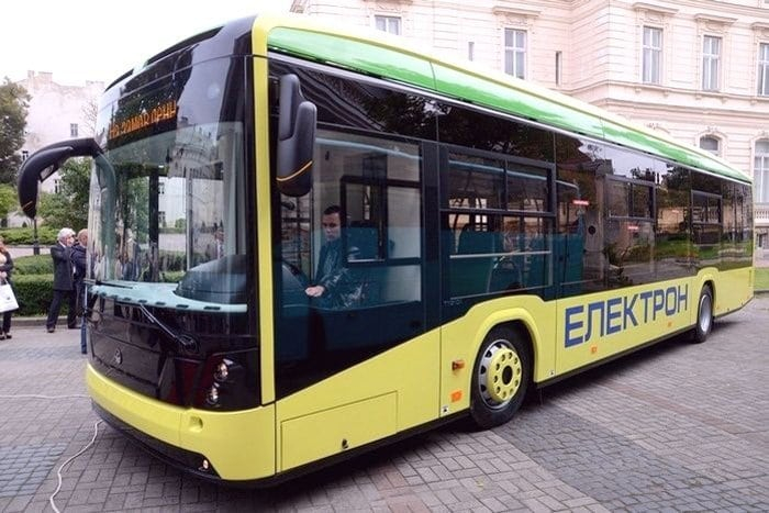 Запорожцев будут возить на электробусах