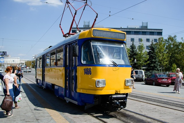 В Днепре на маршруты вышли модернизированные немецкие трамваи
