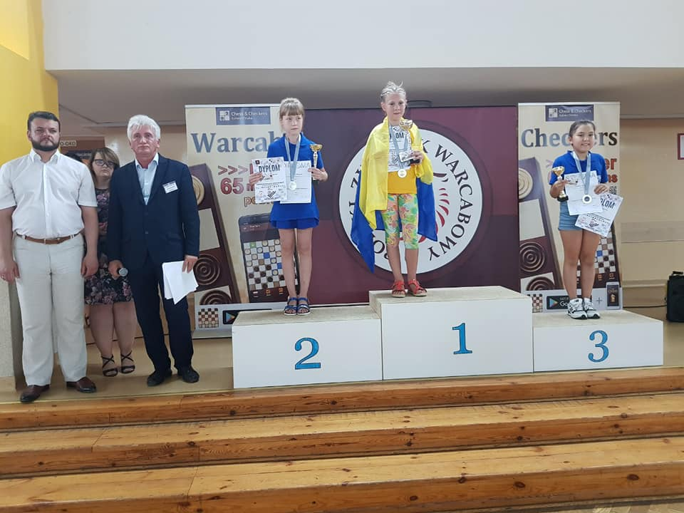10-летняя харьковчанка стала чемпионкой Европы по шашкам