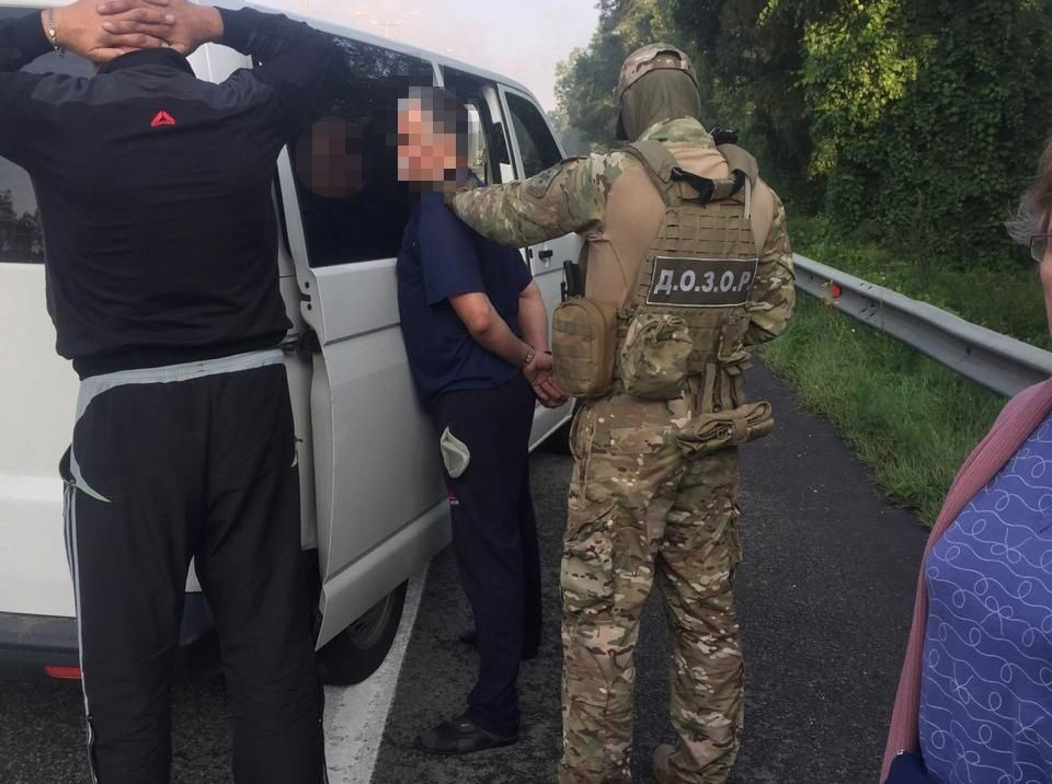 Перевозчиков из Киева в Луганск через Россию арестовали снова (фото)