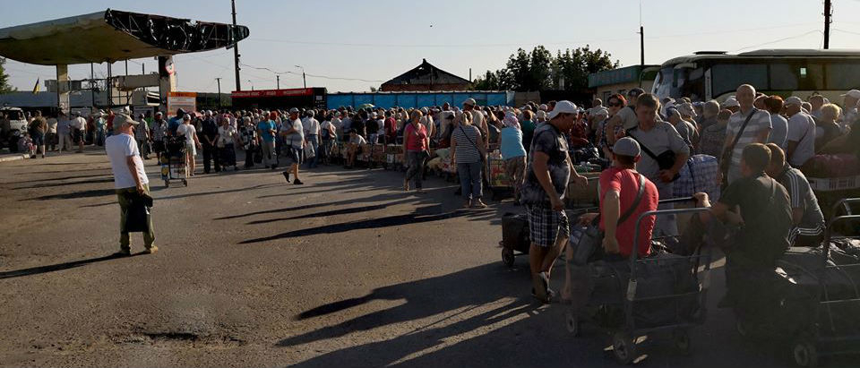 Ситуация на КППВ: Станица Луганская возобновила режим работы до 20:00