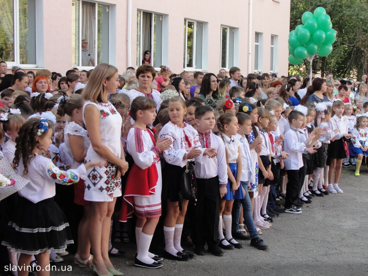 В Славянске школы полностью перешли на украинский язык обучения