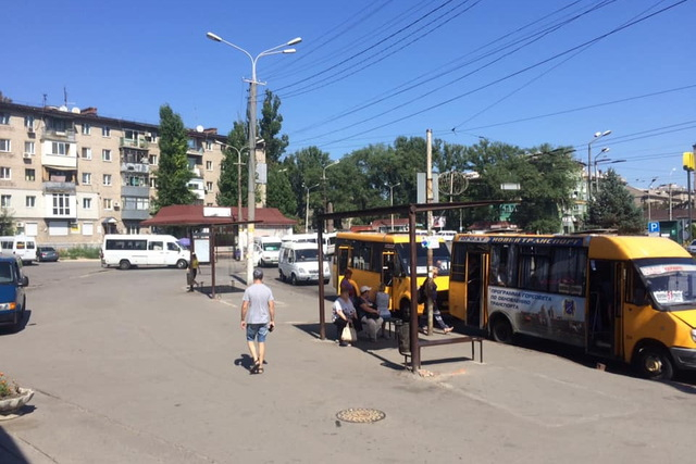 В Днепре продолжают убирать киоски (фото)