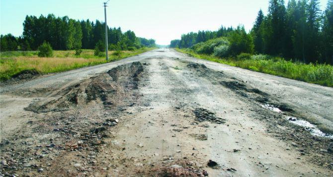 В Луганской области рассказали, как «освоили» 0% денег на ремонт местных дорог