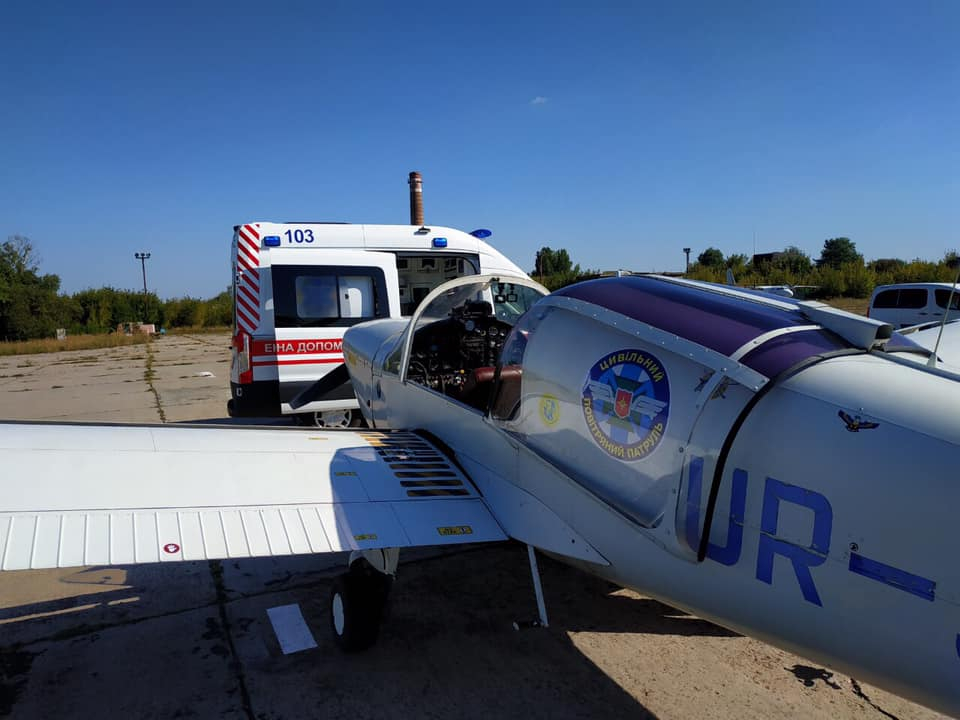 «Скорая» совершила авиаперелет для спасения жизни ребенка (фото)