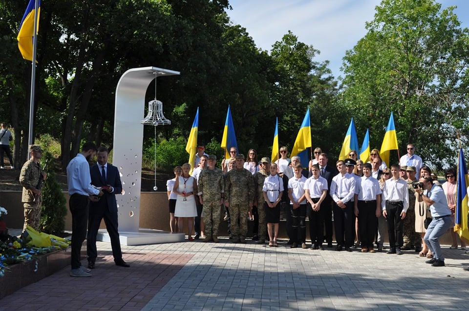 Президент Украины наградил орденом краматорского волонтера Николая Дорохова (фото)