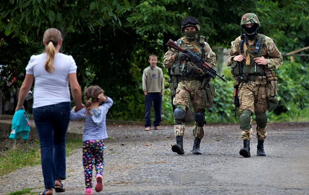 В серой зоне людям помогут деньгами, лекарствами и углем