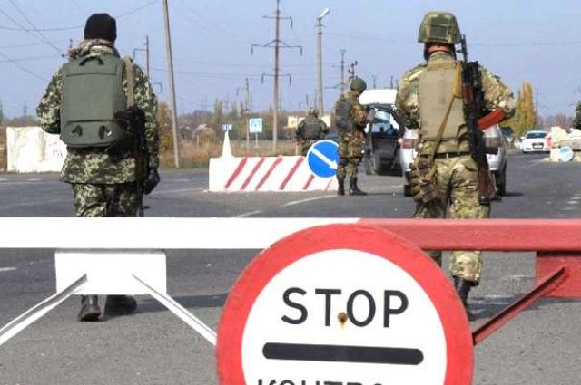 Гражданка России хотела за взятку пересечь пропускной пункт на Донбассе