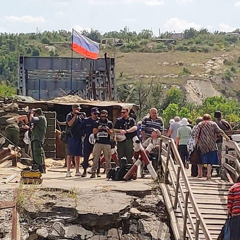 Представители "ЛНР" при помощи дронов ОБСЕ снимают позиции ВСУ (фото, видео)