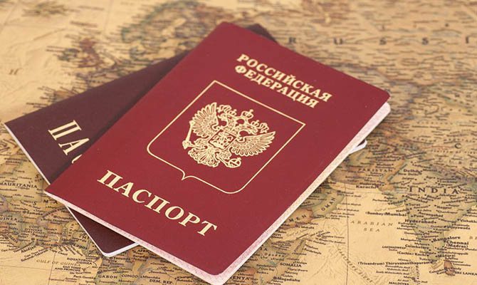 Российские командиры навязывают боевикам паспорта РФ под угрозой увольнения