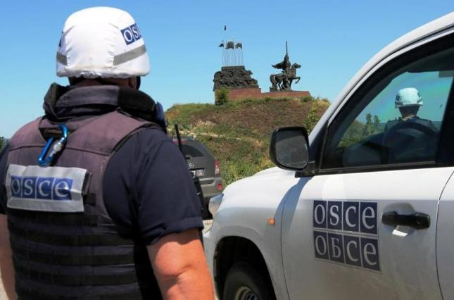 Разведение войск на Донбассе: ОБСЕ зафиксировали технику и новые траншеи