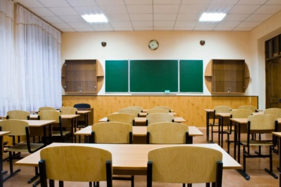 Количество школьников в Донецкой и Луганской областях сократилось более чем вдвое