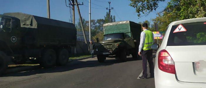 В оккупированном Донецке столкнулись грузовик и бензовоз