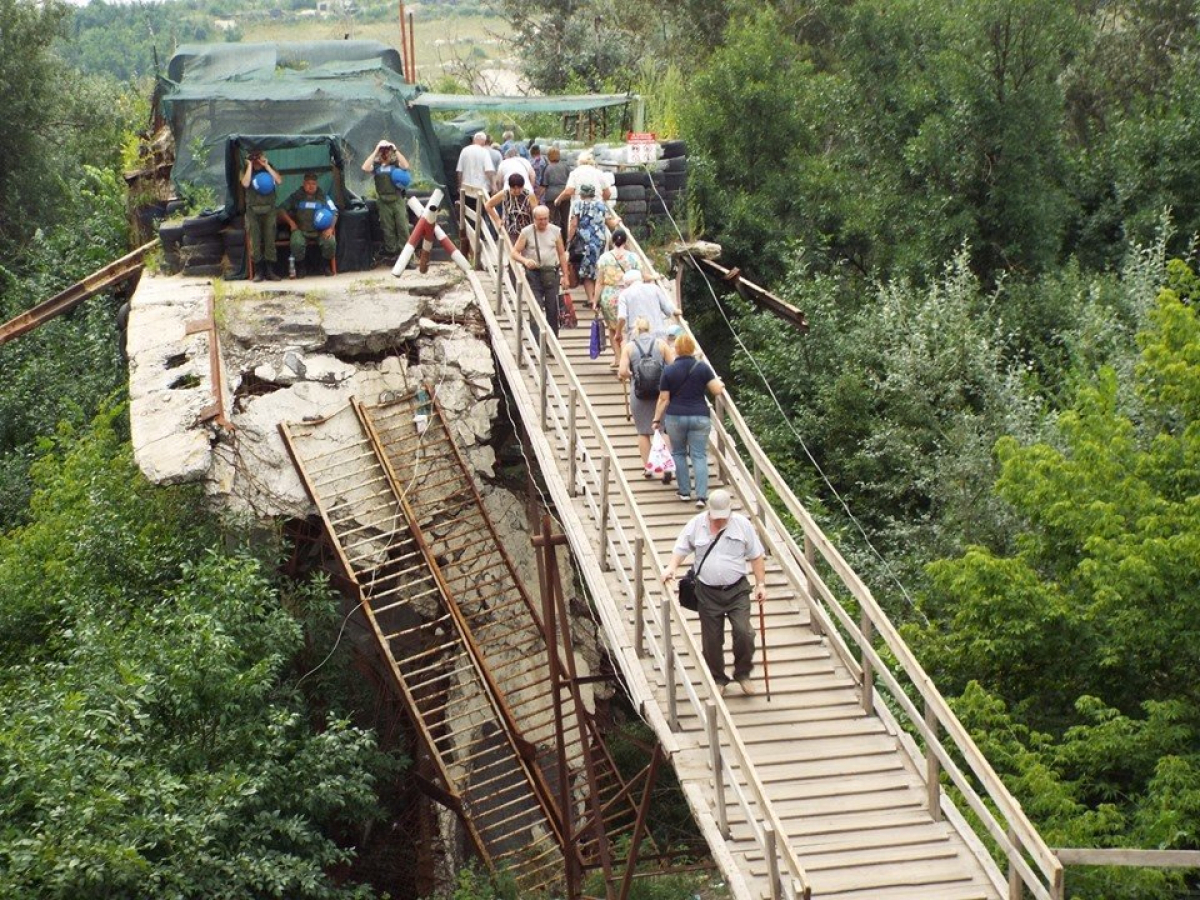 В Станице Луганской началось возведение обходного моста, - ОБСЕ