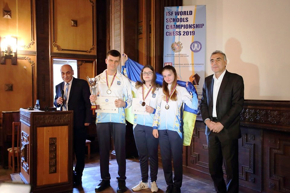 Школьница из Краматорска стала чемпионкой мира по шахматам