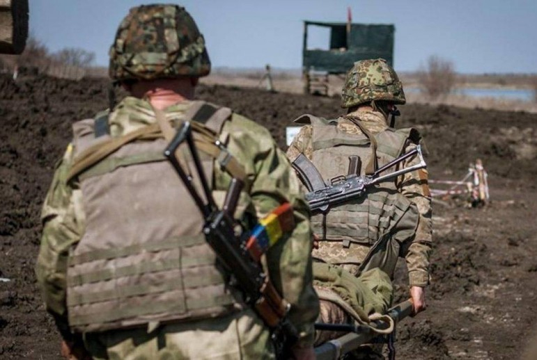 День в ООС: 7 обстрелов позиций ВСУ, ранен украинский военный