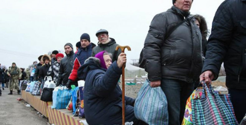 Польша передала средства помощи пожилым людям оккупированного Донбасса на сумму 1 млн долларов