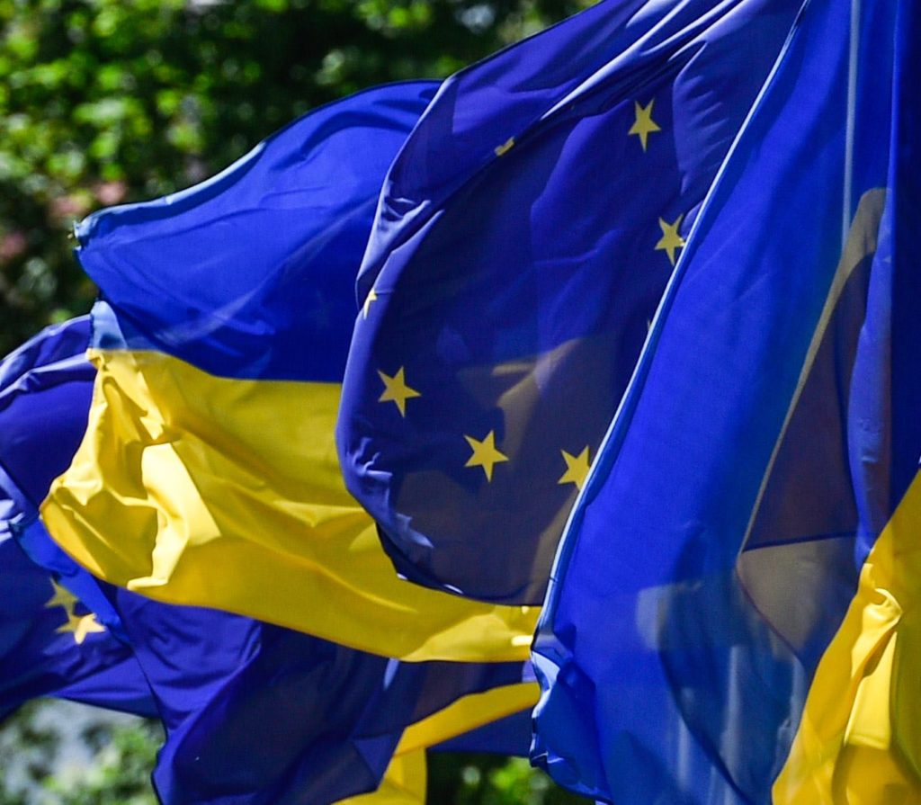 ЕС озвучил, когда на Донбассе смогут пройти выборы