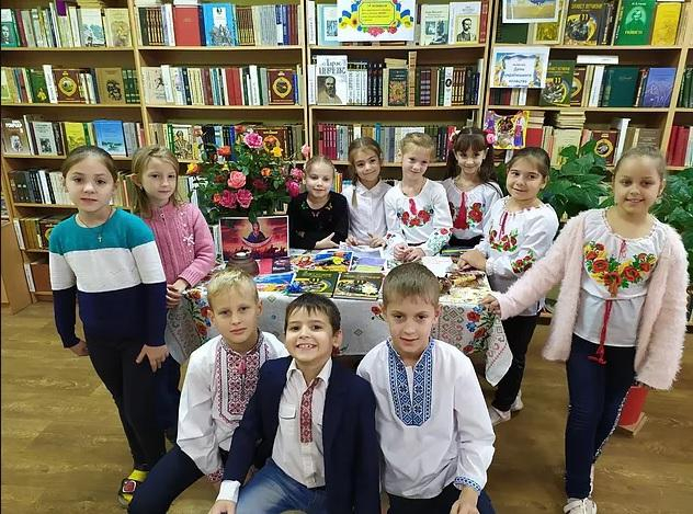 В Дружковке в школах и детсадах отметили День казачества и День защитника Украины