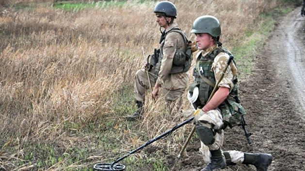 Возле Станицы Луганской за сутки обезвредили 55 взрывоопасных предметов