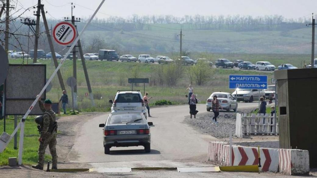 В соцстях описали дневную ситуацию на КПВВ на Донбассе, в ОРДЛО движения нет