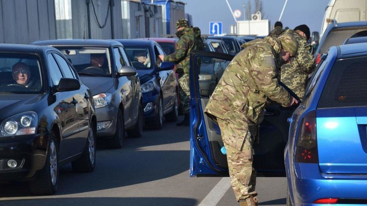 Ситуация на КПВВ на Донбассе утром 2 ноября: в очередях стоит 240 авто