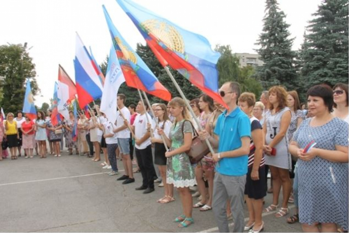 Бюджетникам "ЛНР" пообещали рост зарплат