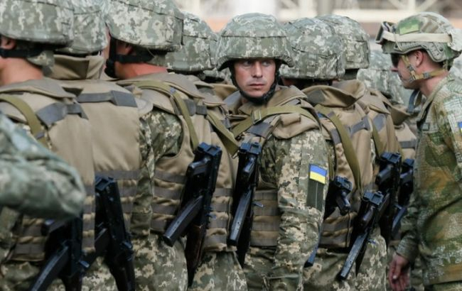 Боевики продолжают обстреливать позиции ВСУ, - штаб ООС