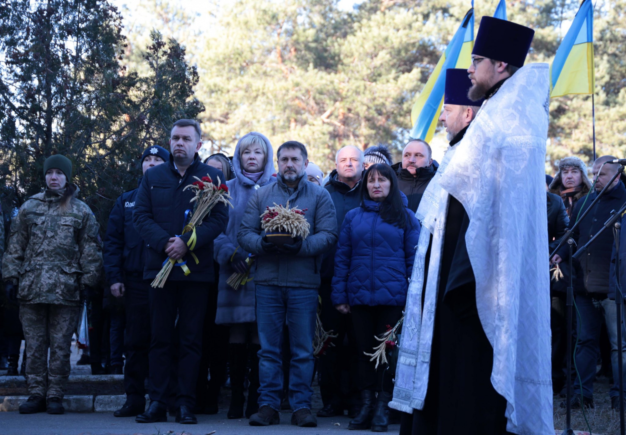 На Луганщине почтили память жертв Голодомора: фото