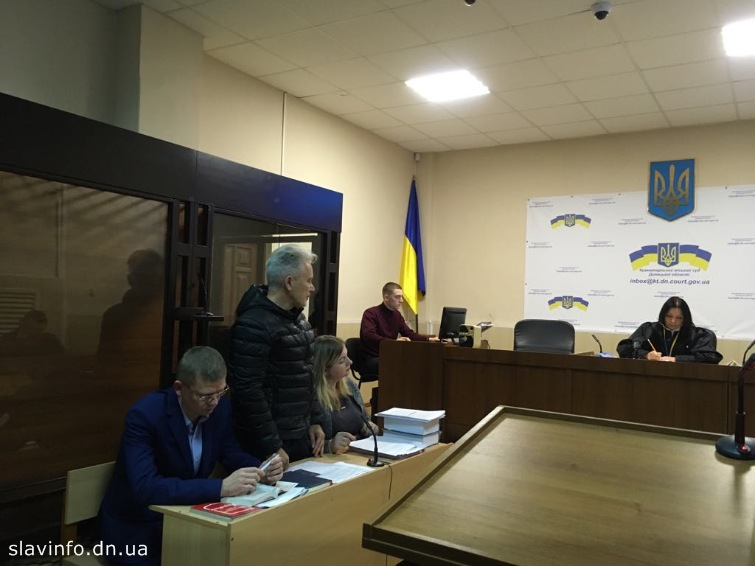 Суд отправил под домашний арест заместителя мэра Славянска, которого подозревают в организации "референдума" 2014