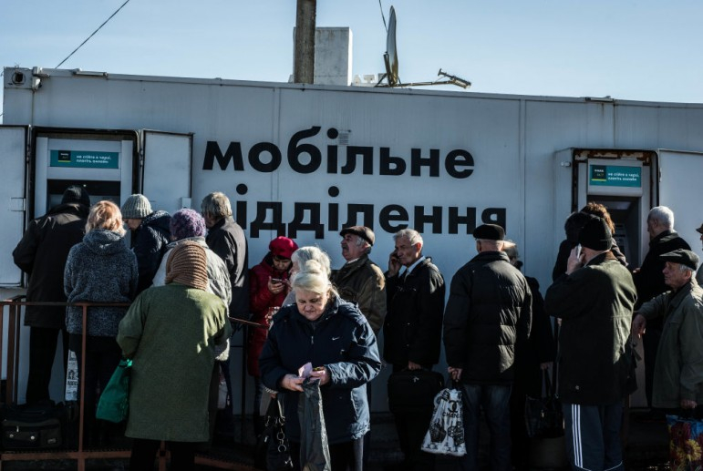 В комитете Рады заявили, что наладить выплату пенсий для жителей ОРДЛО является справедливым шагом для государства