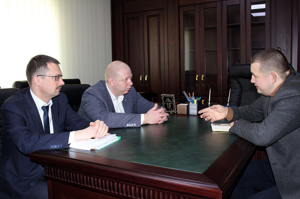 Представитель Денисовой встретился с прокурором Луганской области