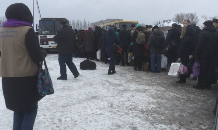 Линию разграничения на Донбассе не смогли пересечь 38 человек, - штаб ООС