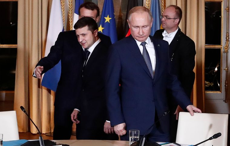 В Париже проходит двухсторонняя встреча Зеленского с Путиным
