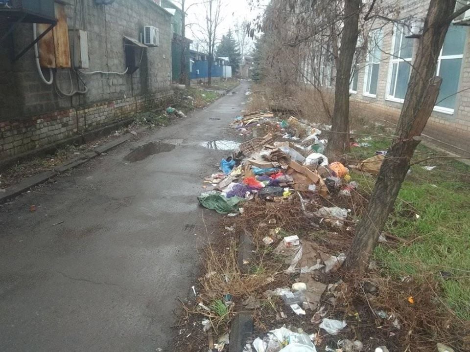 В Константиновке показали стихийную свалку в городе: фото