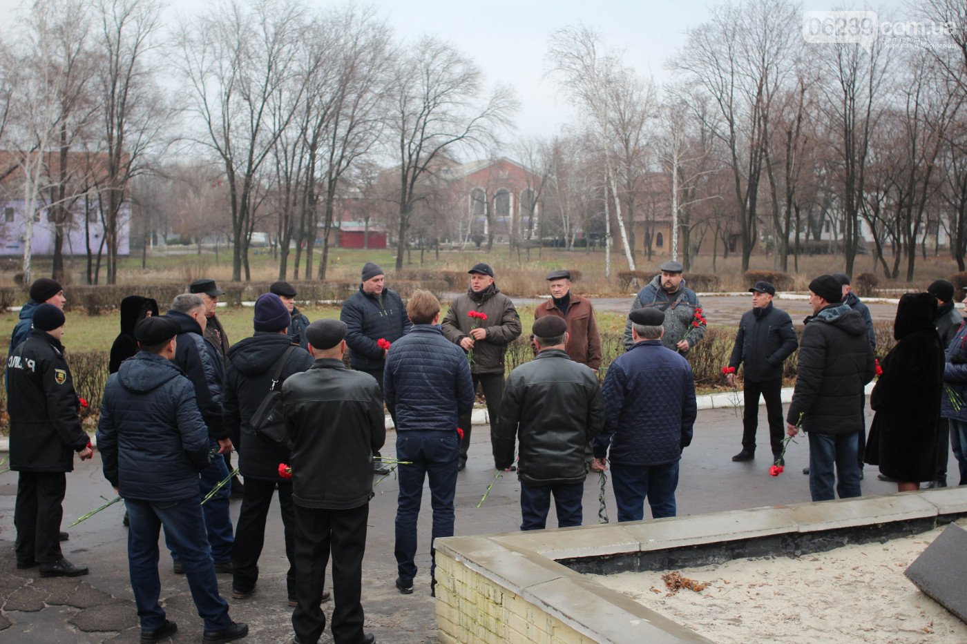 В Мирнограде в парке им. Гагарина почтили память воинов-афганцев