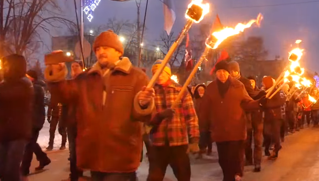 В Славянске сегодня в 5 раз пройдет факельное шествие в честь Бандеры