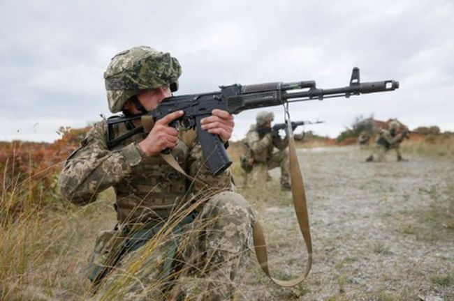 Боевики 4 раза обстреляли позиции ВСУ, без потерь, - штаб ООС