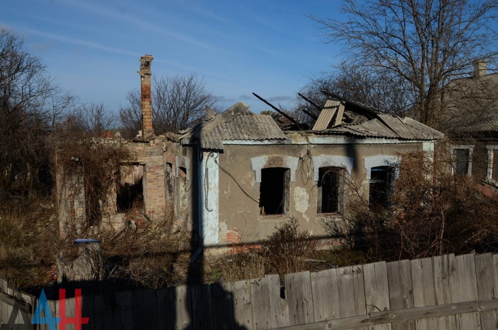 В "ДНР" показали, как выглядит прифронтовое село под Донецком