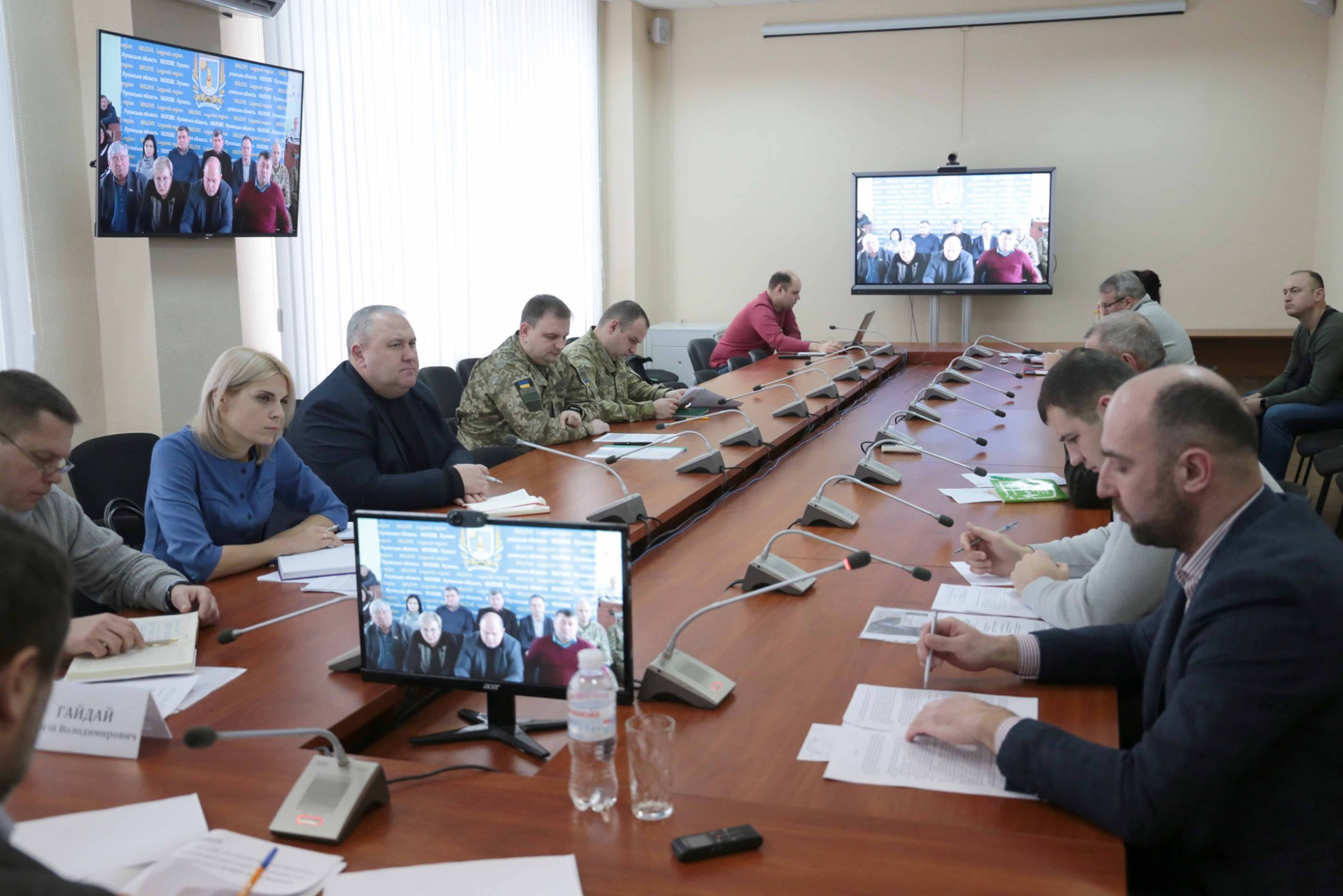 На Луганщине хотят построить дорогу "жизни" рядом с границей РФ