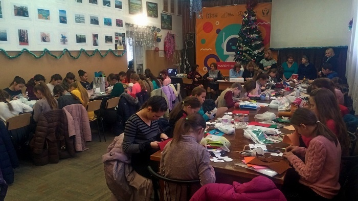 В Мариуполе организовали активную программу на зимние каникулы для школьников