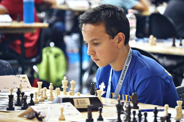 Шахматист из Краматорска завоевал "серебро" на Всеукраинском шахматном турнире