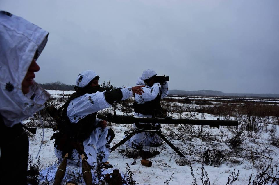 Разведчики ООС захватили в плен боевика "ДНР"