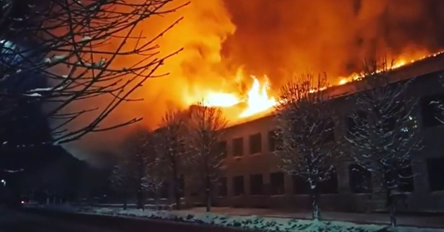 Пожар в Мирнограде ликвидировали 24 человека, - ГСЧС