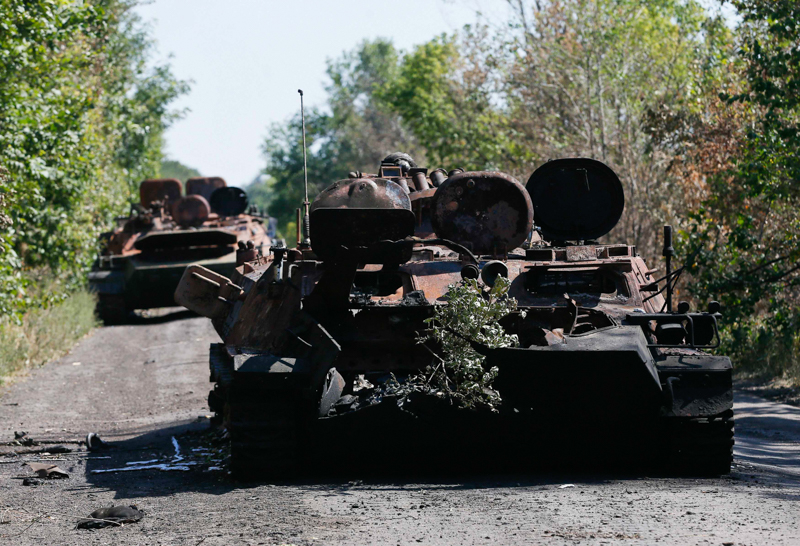ВСУ потеряли почти 400 единиц бронетехники за первые два года войны на Донбассе