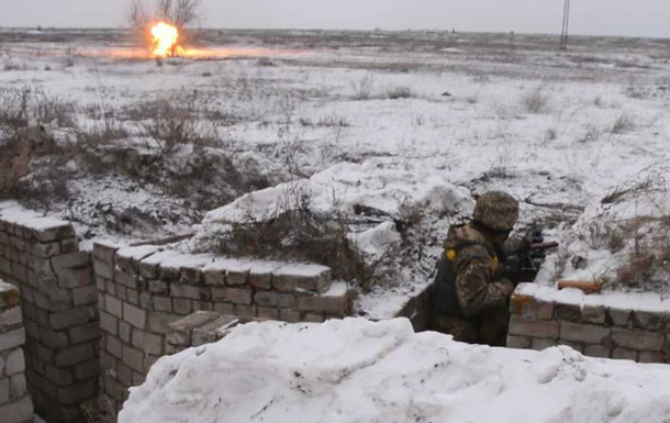 За сутки боевики выпустили более 40 мин по позициям ВСУ, - штаб ООС